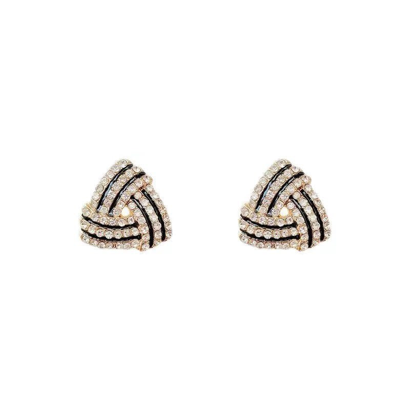 Women's Retro High-grade Black Oil Triangle For Light Luxury Temperament Stud Earrings