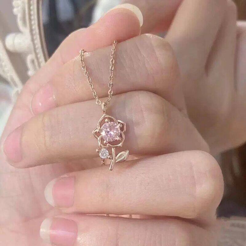 Women's Delicate Heart Light Luxury Graceful Fashionable Butterfly Clavicle Necklace