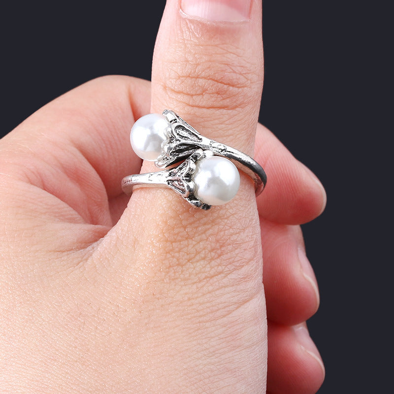 Women's Pearl Devil Dragon Mother Retro Popular Film Ring