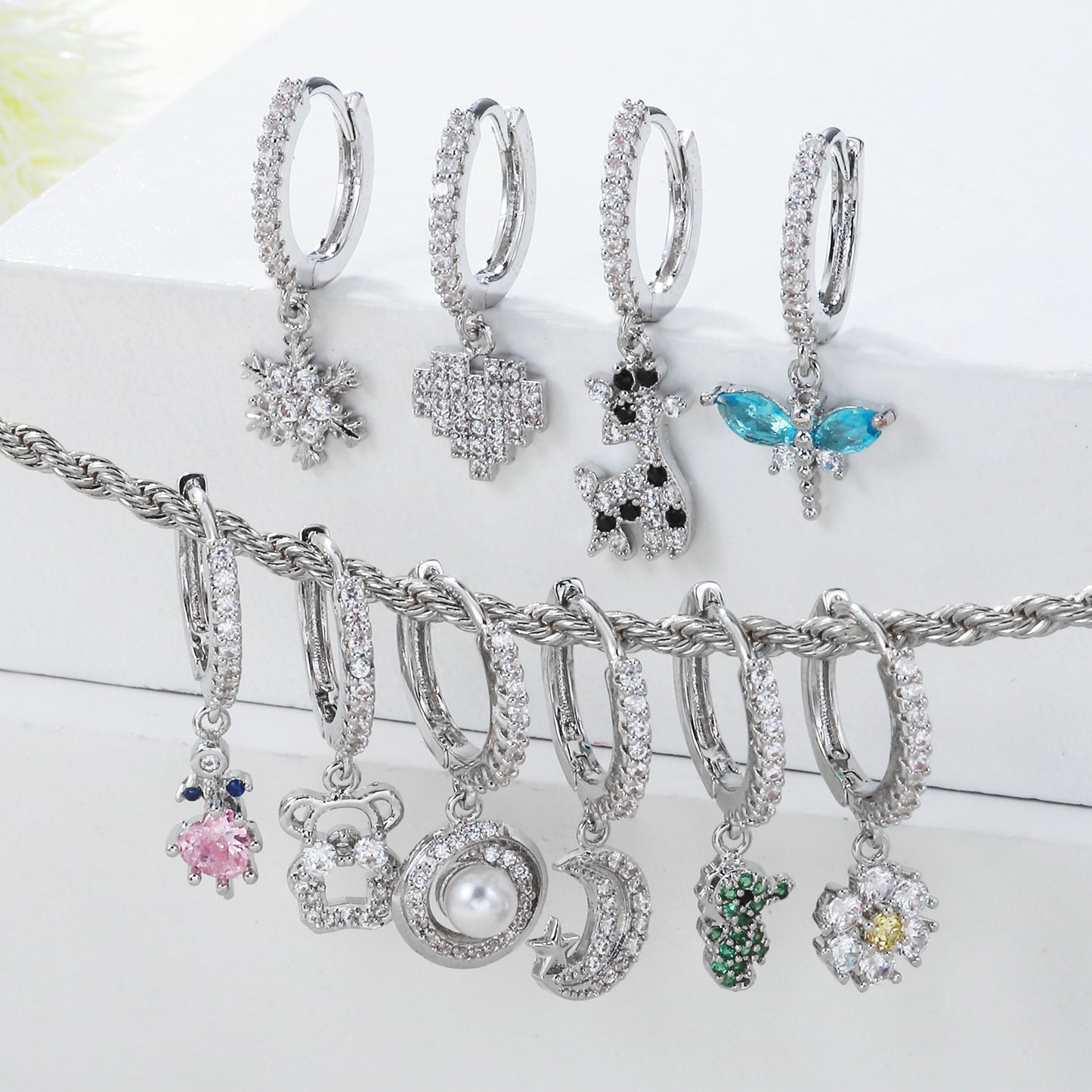 Micro Inlaid Zircon Personalized Love Heart-shaped Design Cold Ear Buckle