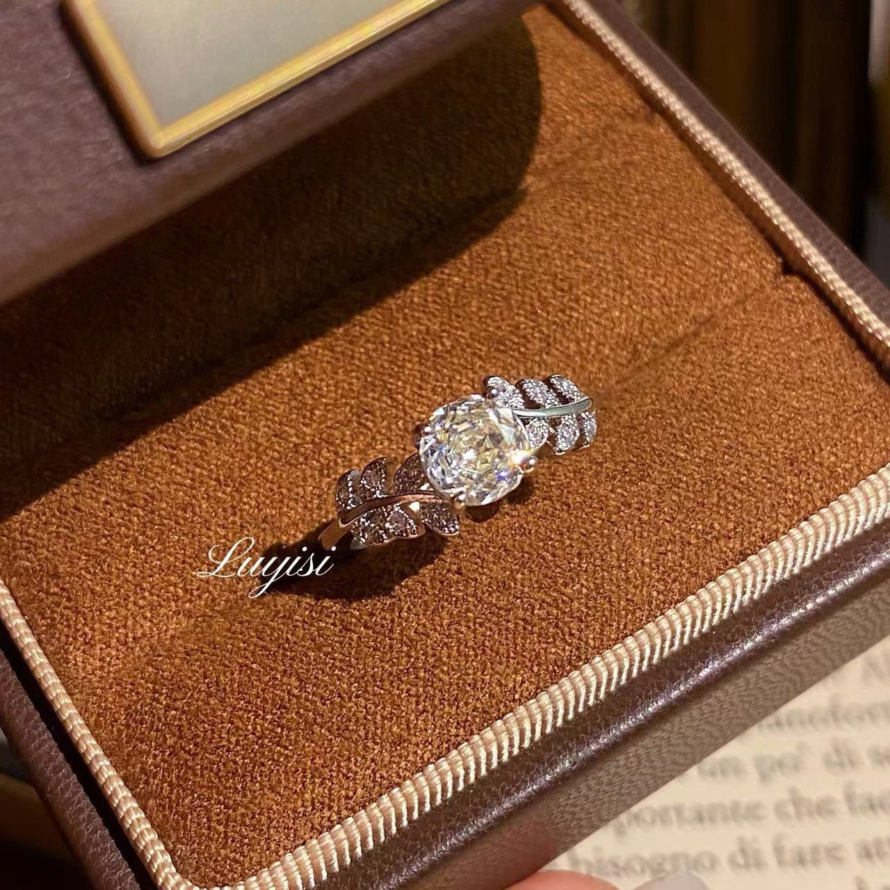 Leaf Female Affordable Luxury Fashion Graceful Ring