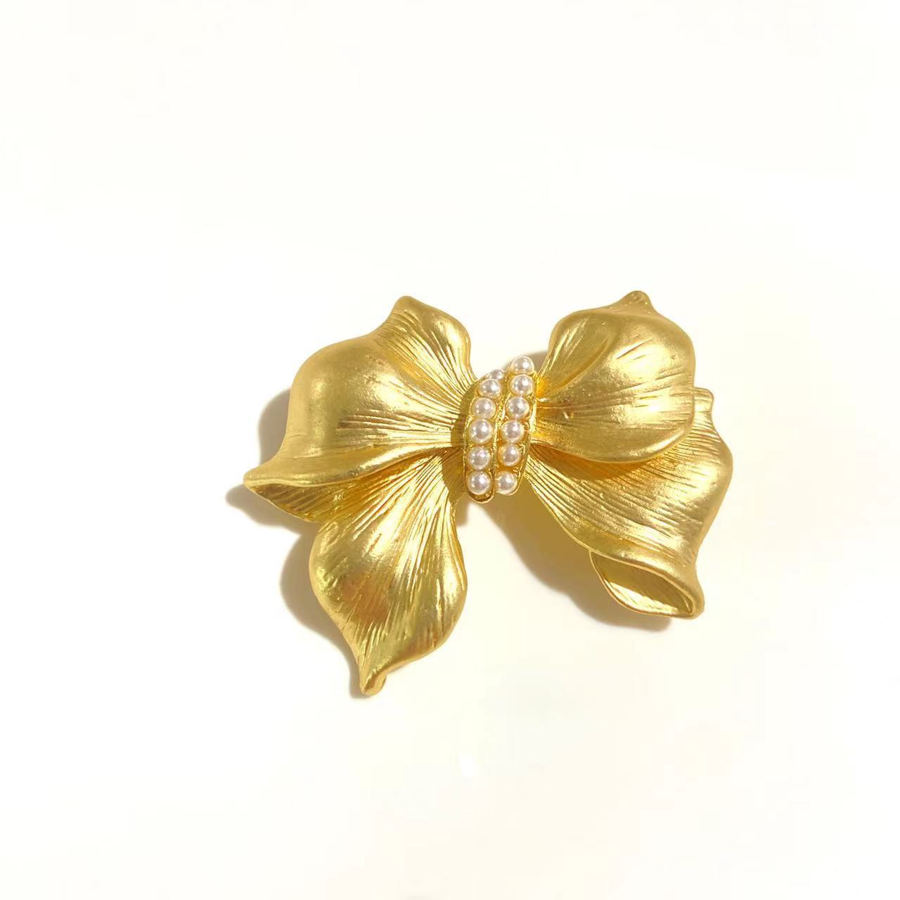 Golden Pearl Corsage Wheat Brooch Female High-grade Brooches