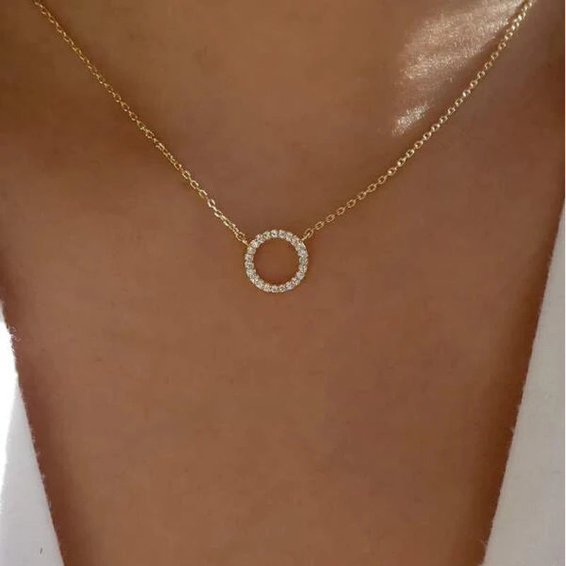 Women's Peach Heart Clavicle Chain Creative Retro Necklaces