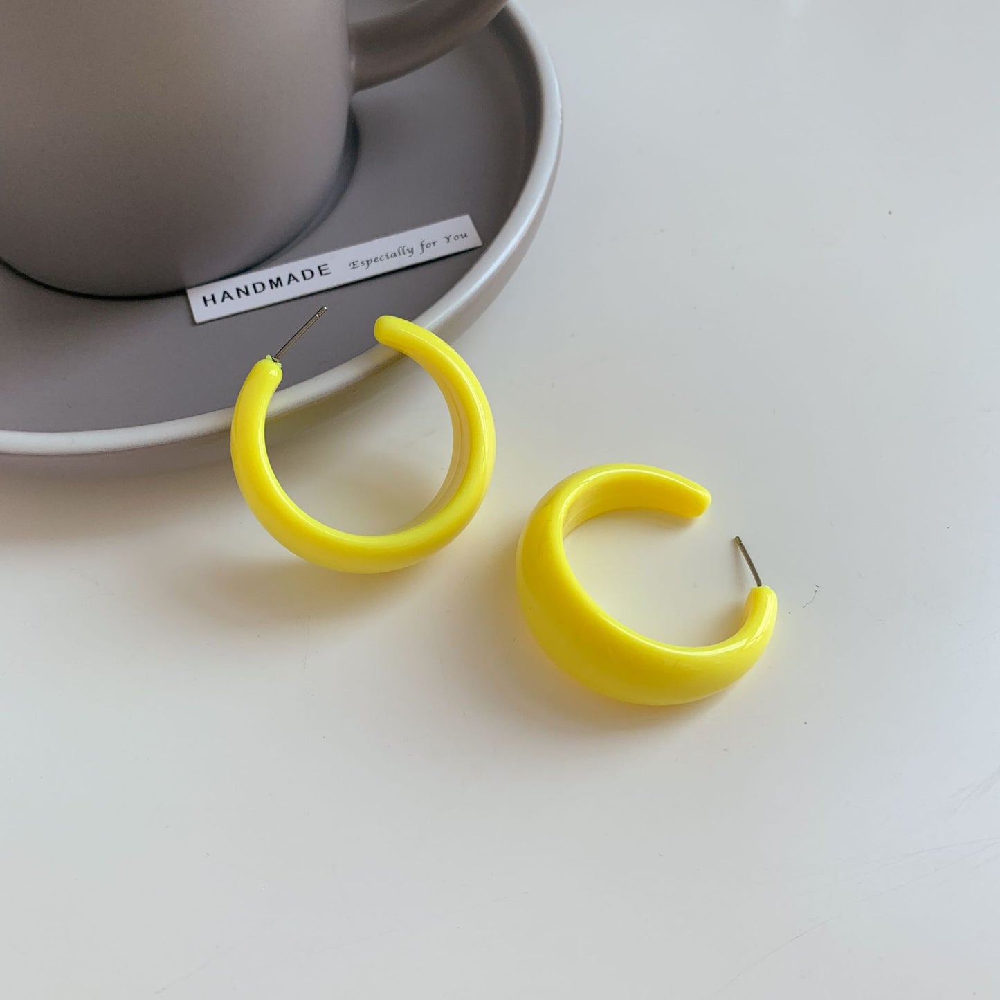 Style Shaped Female Fashion Graceful Fashionable Summer Exaggerated Earrings