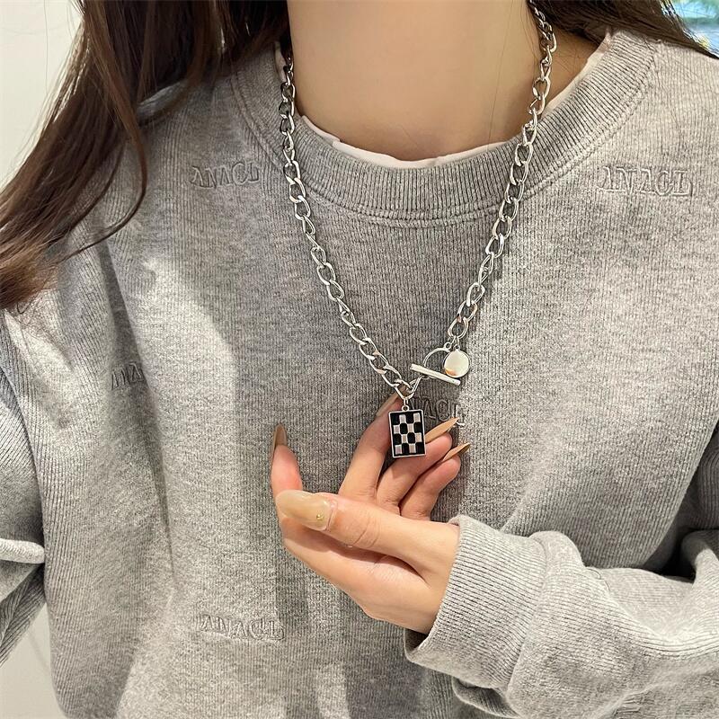 Women's Trendy Light Luxury Minority High-grade Clavicle Chain Hip Necklace
