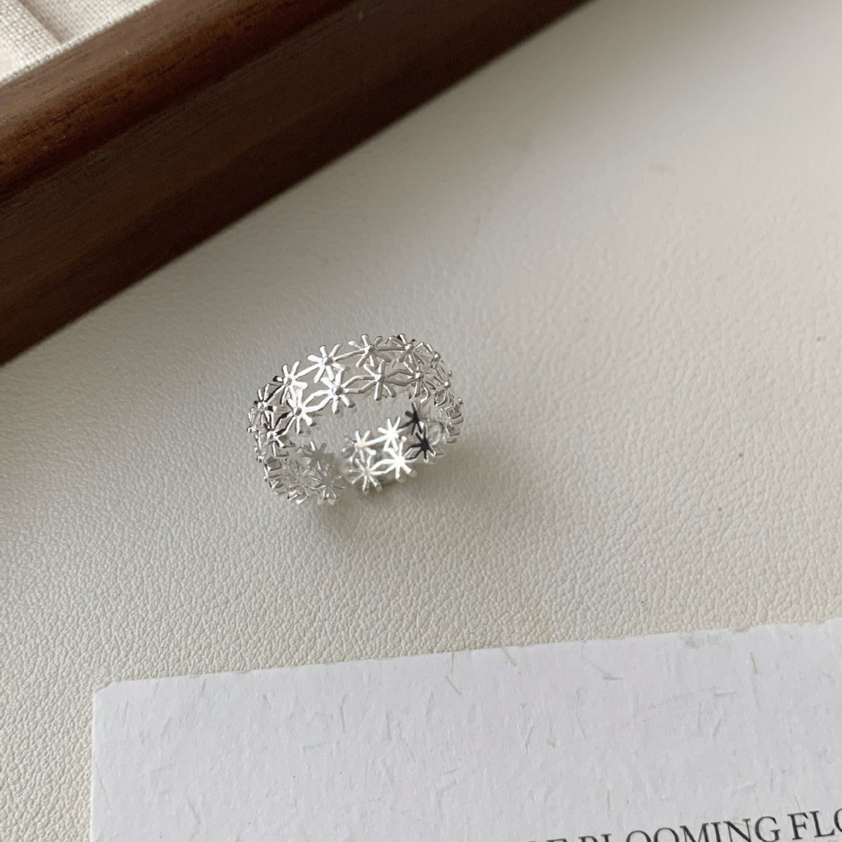 Snowflake Niche High-grade Index Finger Open Flower Ring