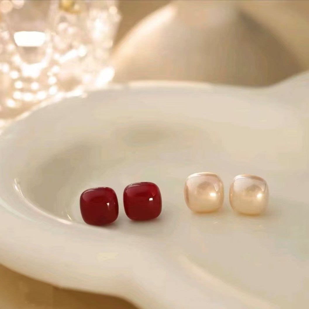 Women's Small Sugar Cube Pearl For Light Luxury Minority Stud Earrings