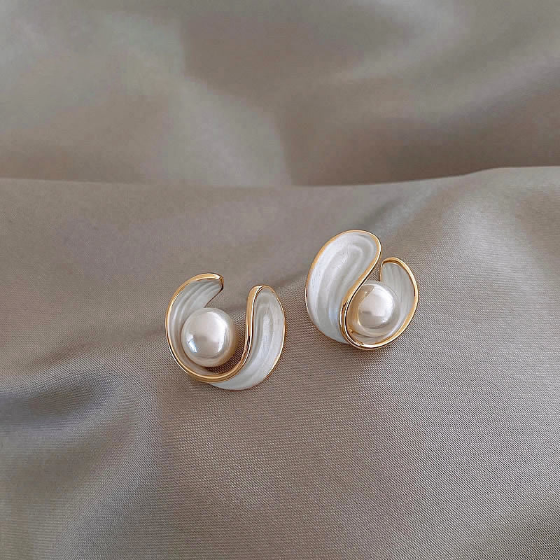 Live Broadcast High Sense Temperamental Pearl Earrings