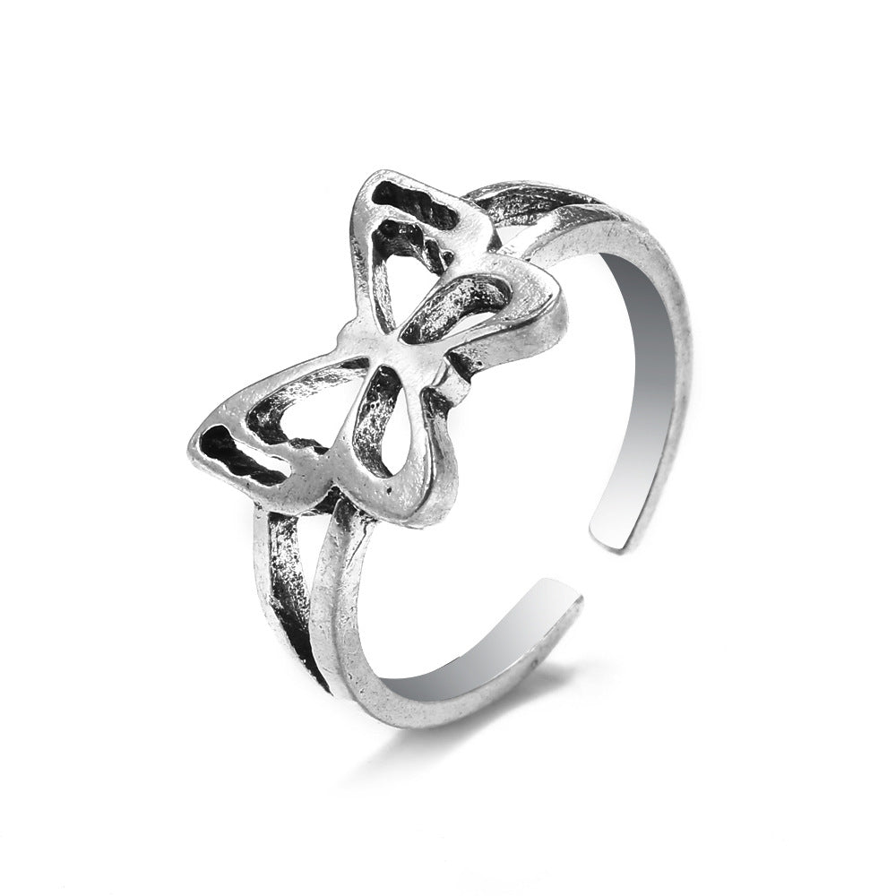 Knuckle Female Personality Rose Skull Spider Rings