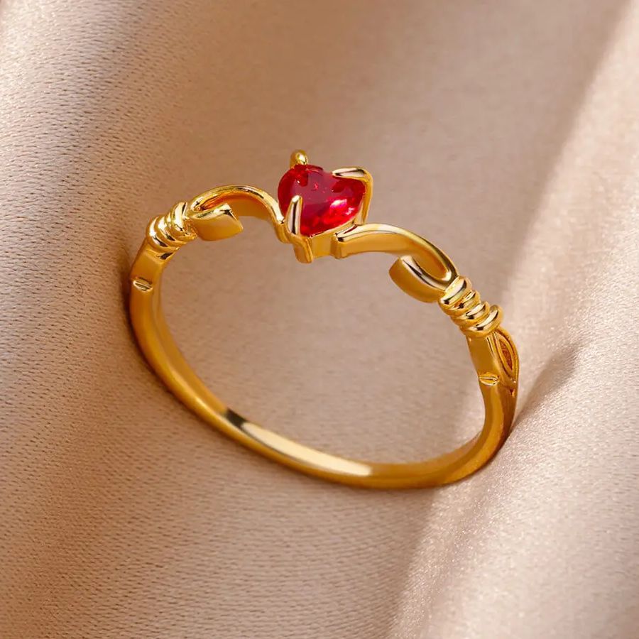 Women's Pink Loving Heart Zircon Gold-plated Starry Border Ring