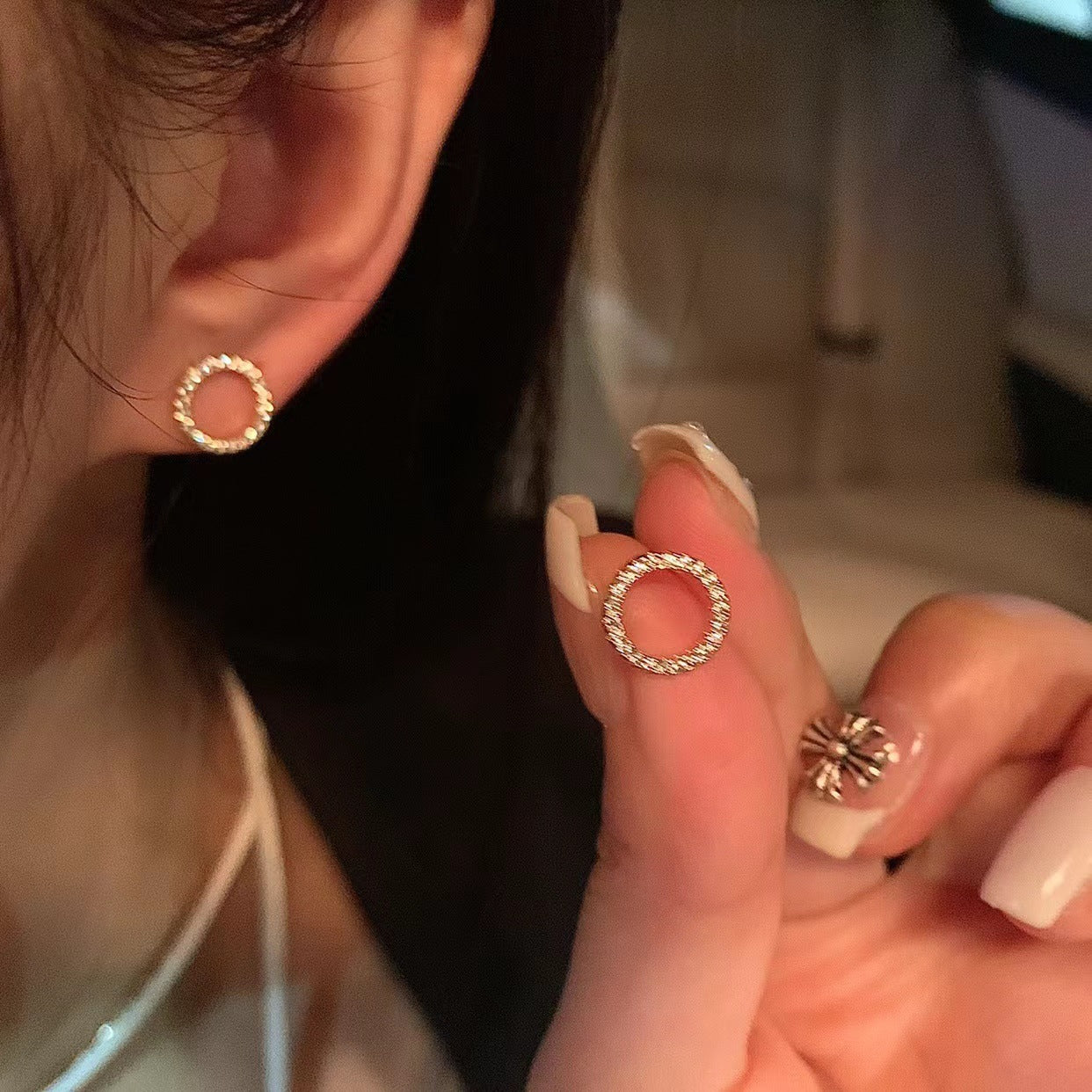 Women's Beautiful Small Delicate Ear Niche Design High-grade Stud Earrings