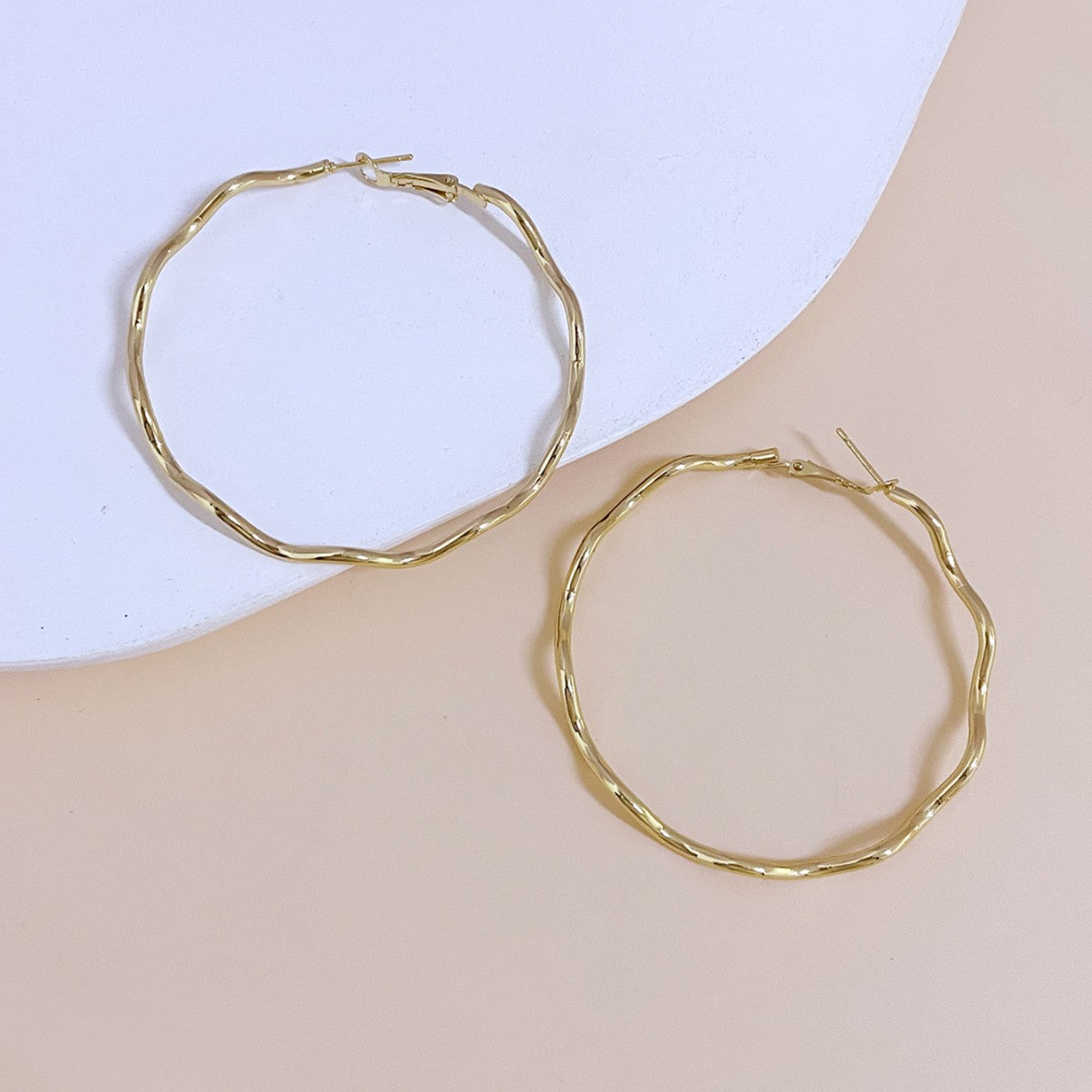 Graceful Large Wavy Temperament Female Gift Earrings