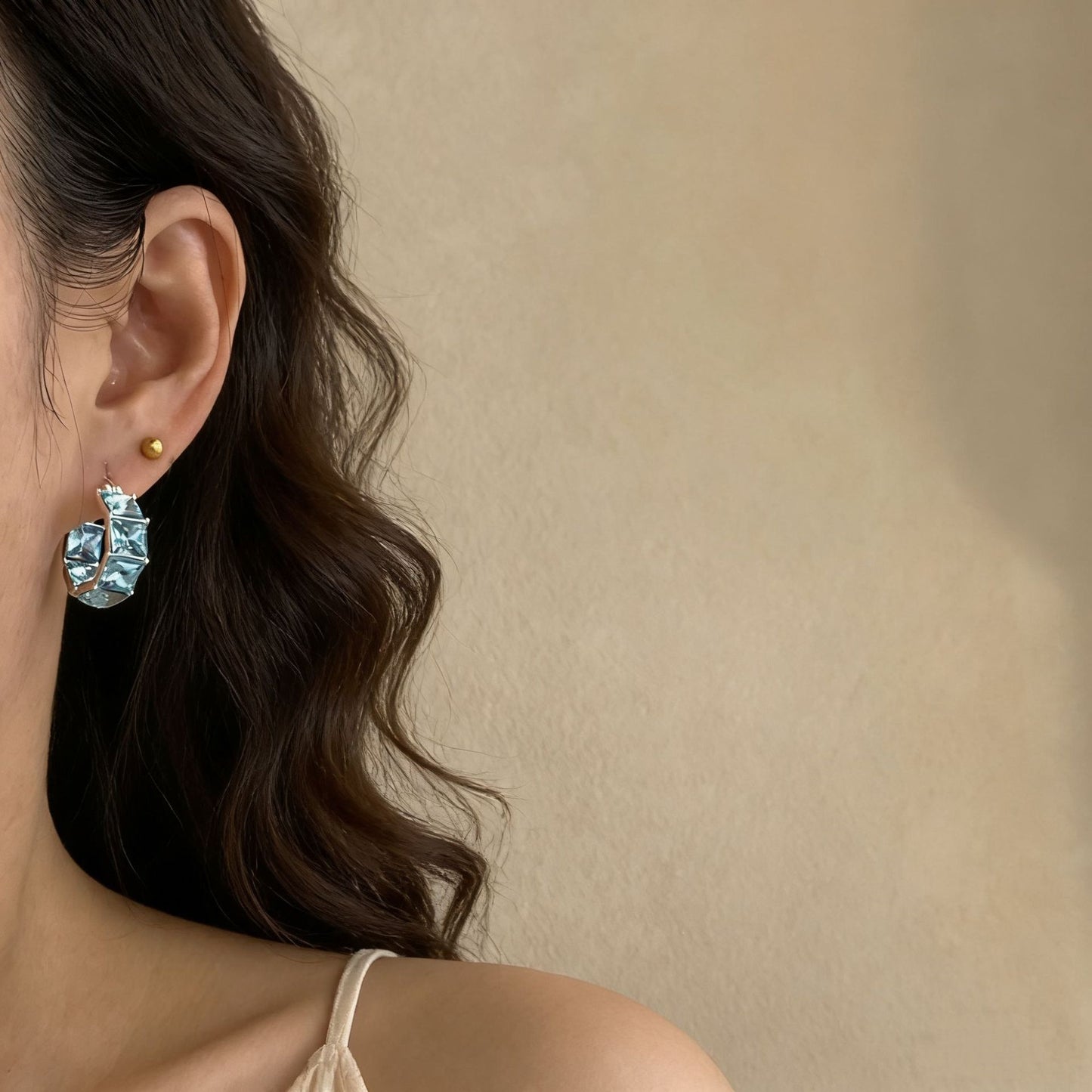 Light Luxury Blue Zircon Square Clip Ear Buckle