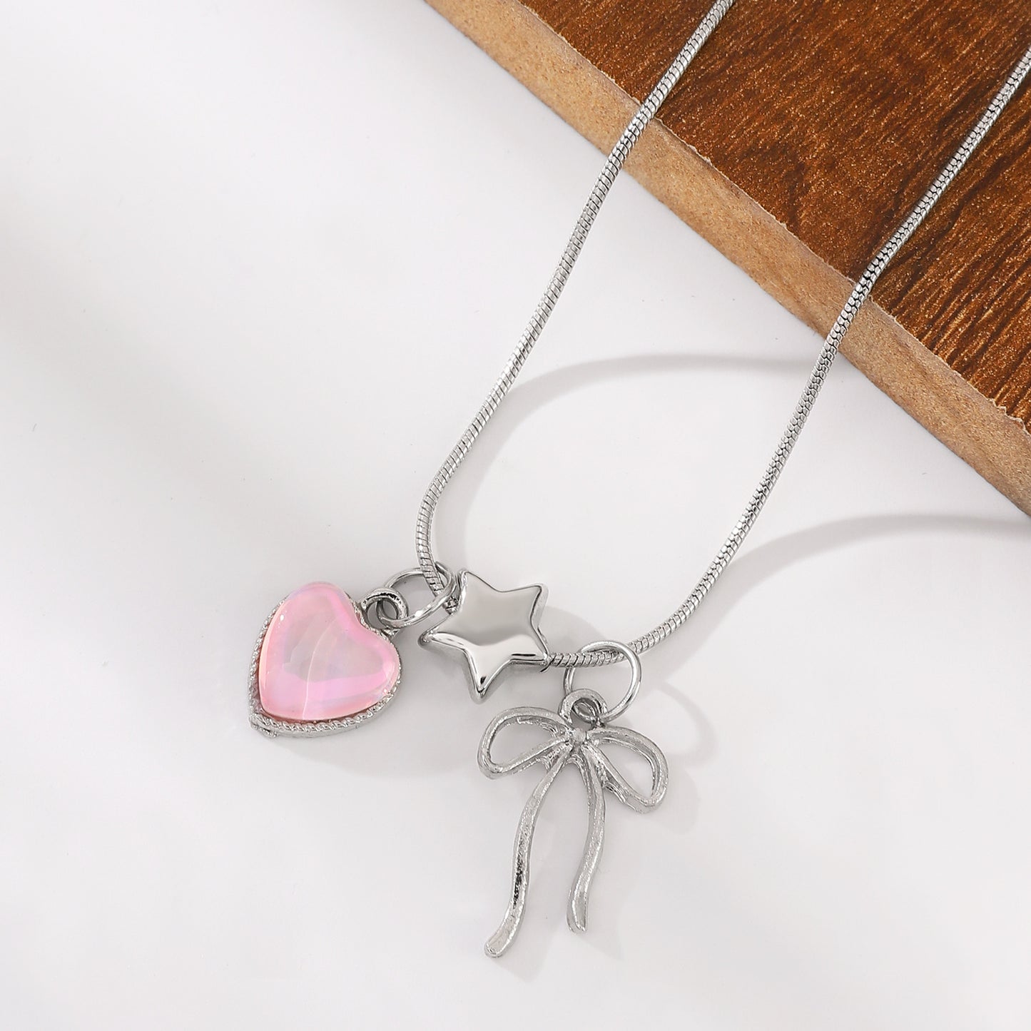 Bow Heart Pink Diamond Female Sweet Simple Niche Snake Bones Necklace