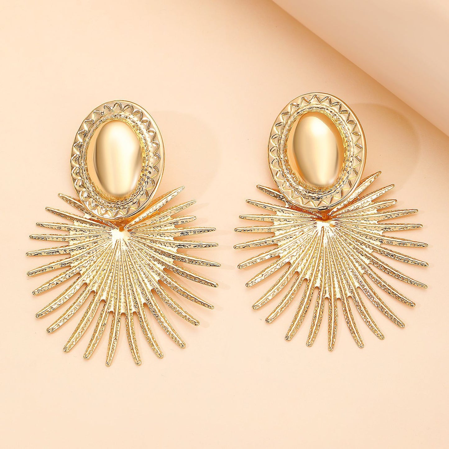 Fashion Popular Exaggerated Oval Alloy Versatile Earrings