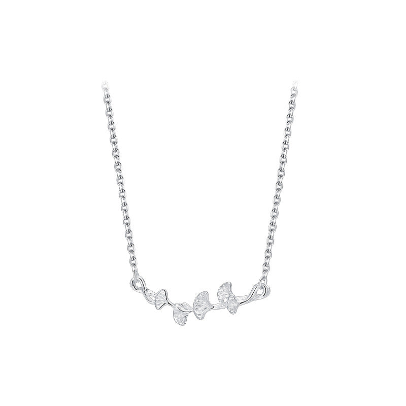 Women's Korean Simple Ginkgo Leaf Design Fashionable Fresh Elegant Temperament Entry Necklace