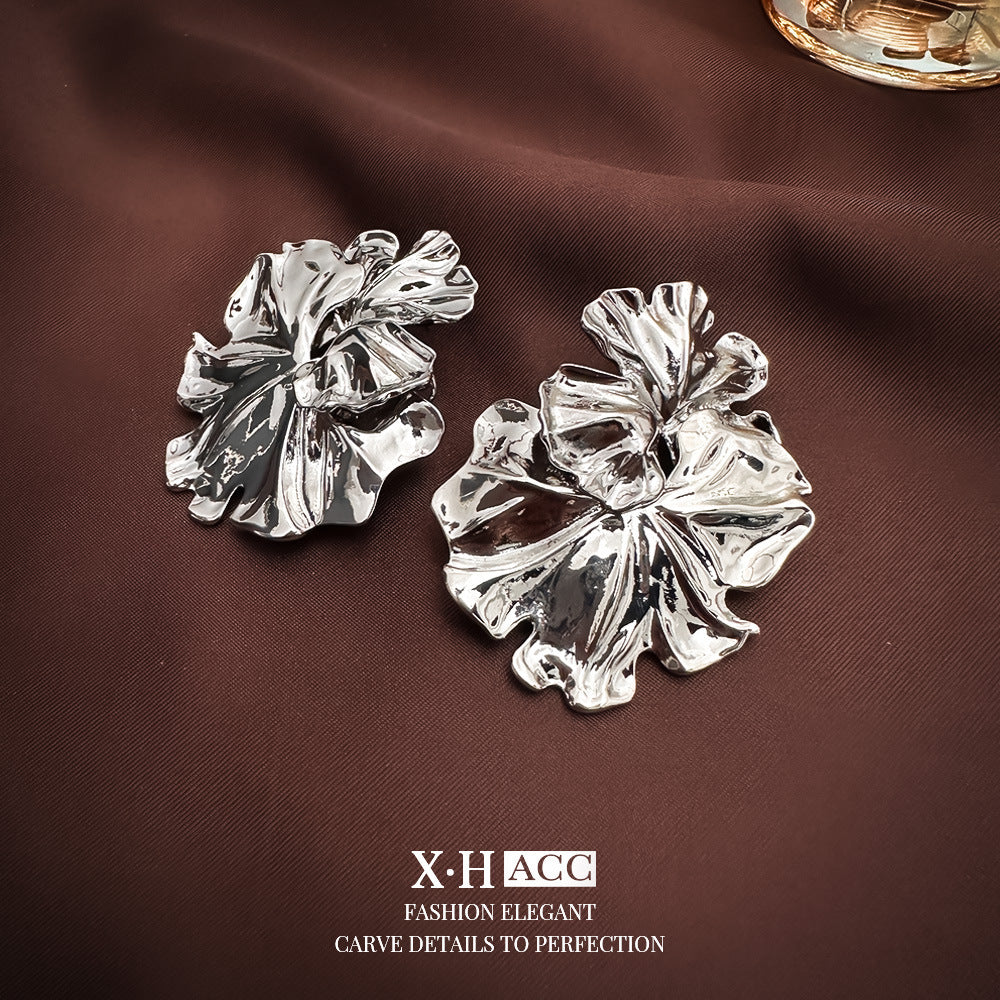Fashionable Metal Texture Light Luxury Simple Earrings