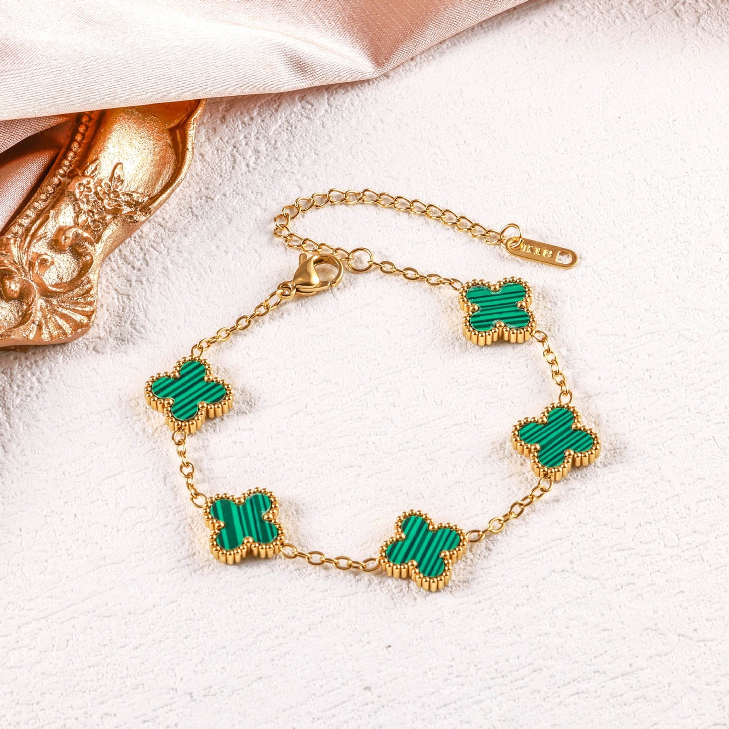 Popular High-quality Titanium Steel Clover Real Fritillary Bracelet