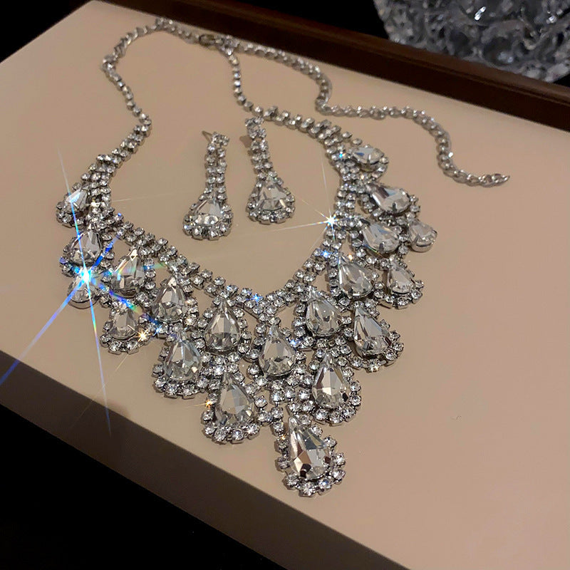 Palace Style Temperamental Minority Clavicle Chain Light Necklaces
