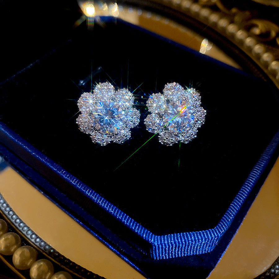 Korean Style White Zircon High-grade Simple Personalized Design Sense Earrings