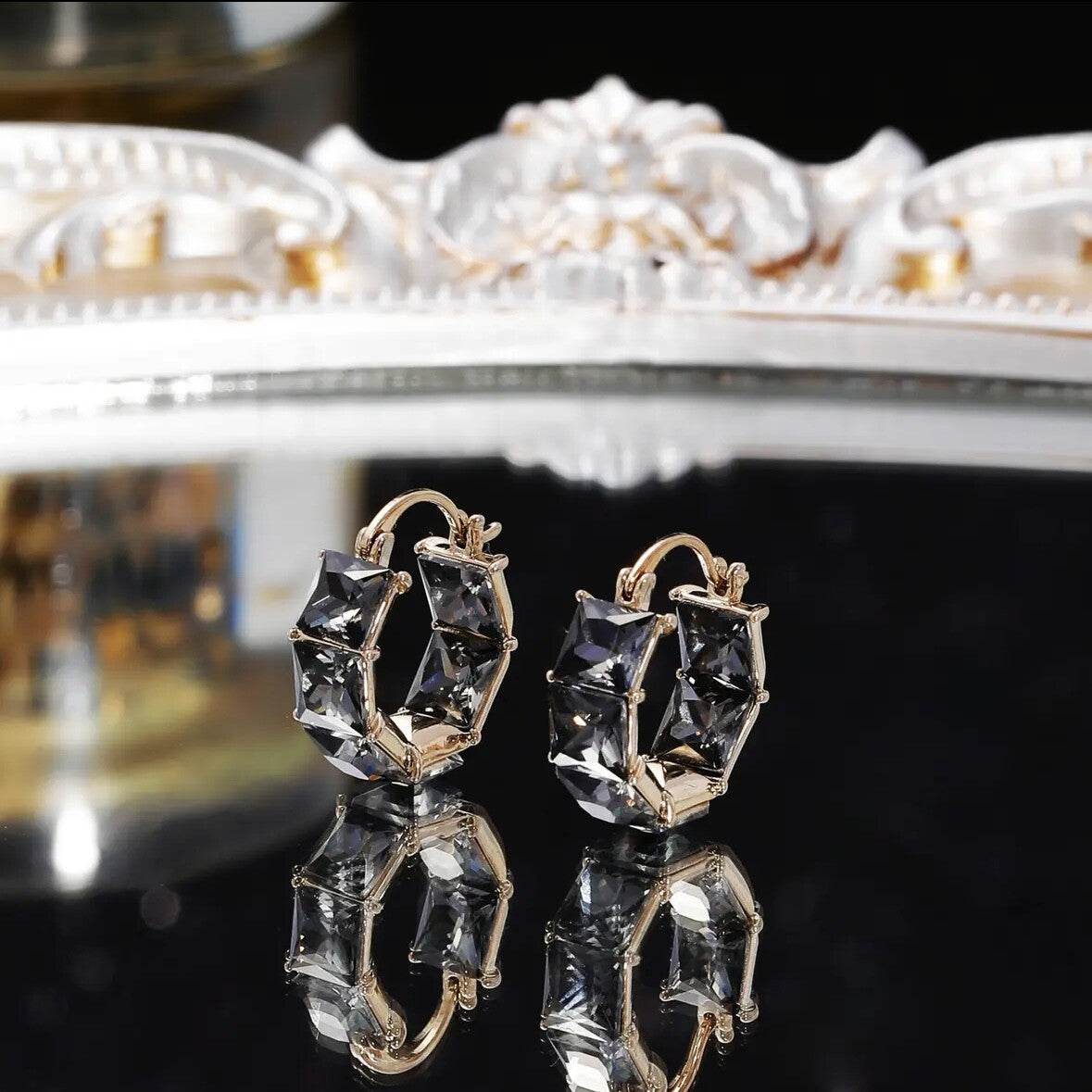 Super Flash Zircon Female Niche Design Rings