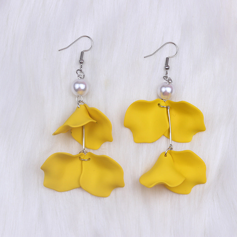Women's Bohemian Style Pearl Petal Long Acrylic Earrings
