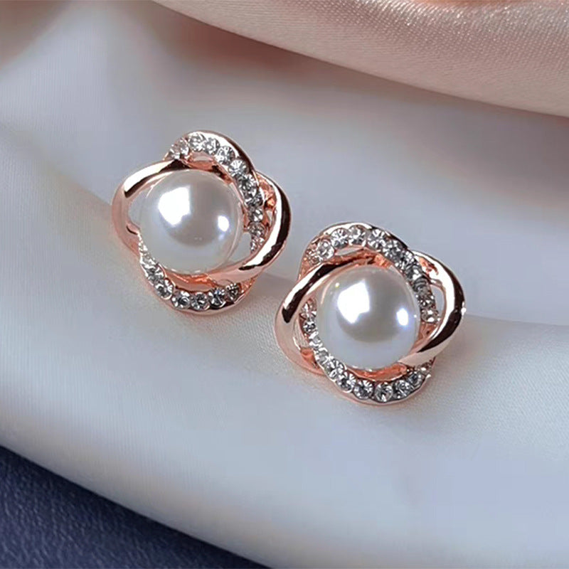 Women's Light Luxury Temperament Summer Retro Trendy Earrings