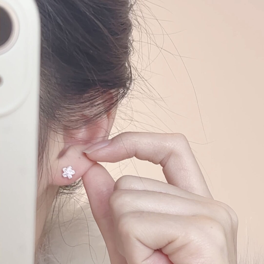 Little Flower Nut Female Temperament Light Luxury Sweet Earrings