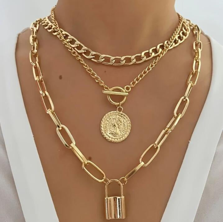 Women's Light Luxury Temperament Embossed Round Suits Necklaces
