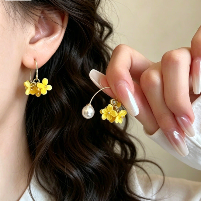 Women's Minority Design Fashionable Flower Light Luxury High-grade Temperament Earrings