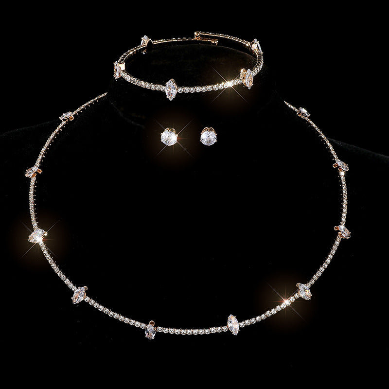 Comfortable Classy Bridal Full Diamond Clavicle Jewelry Set