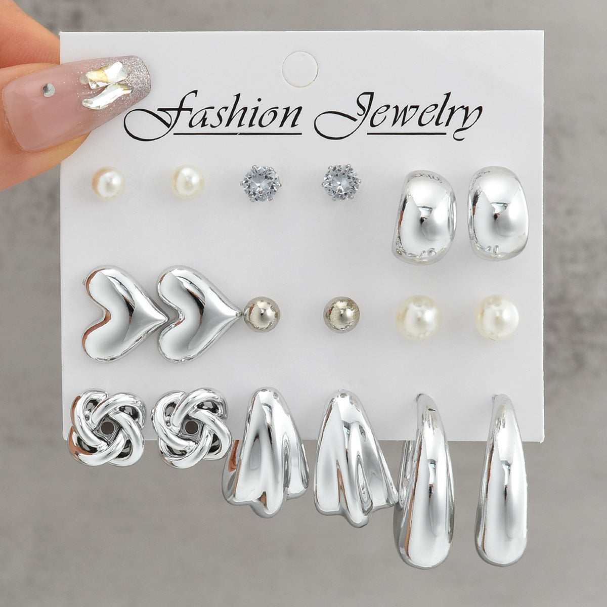 Women's Exaggerated Hollow Heart Flower Alloy Geometric Earrings