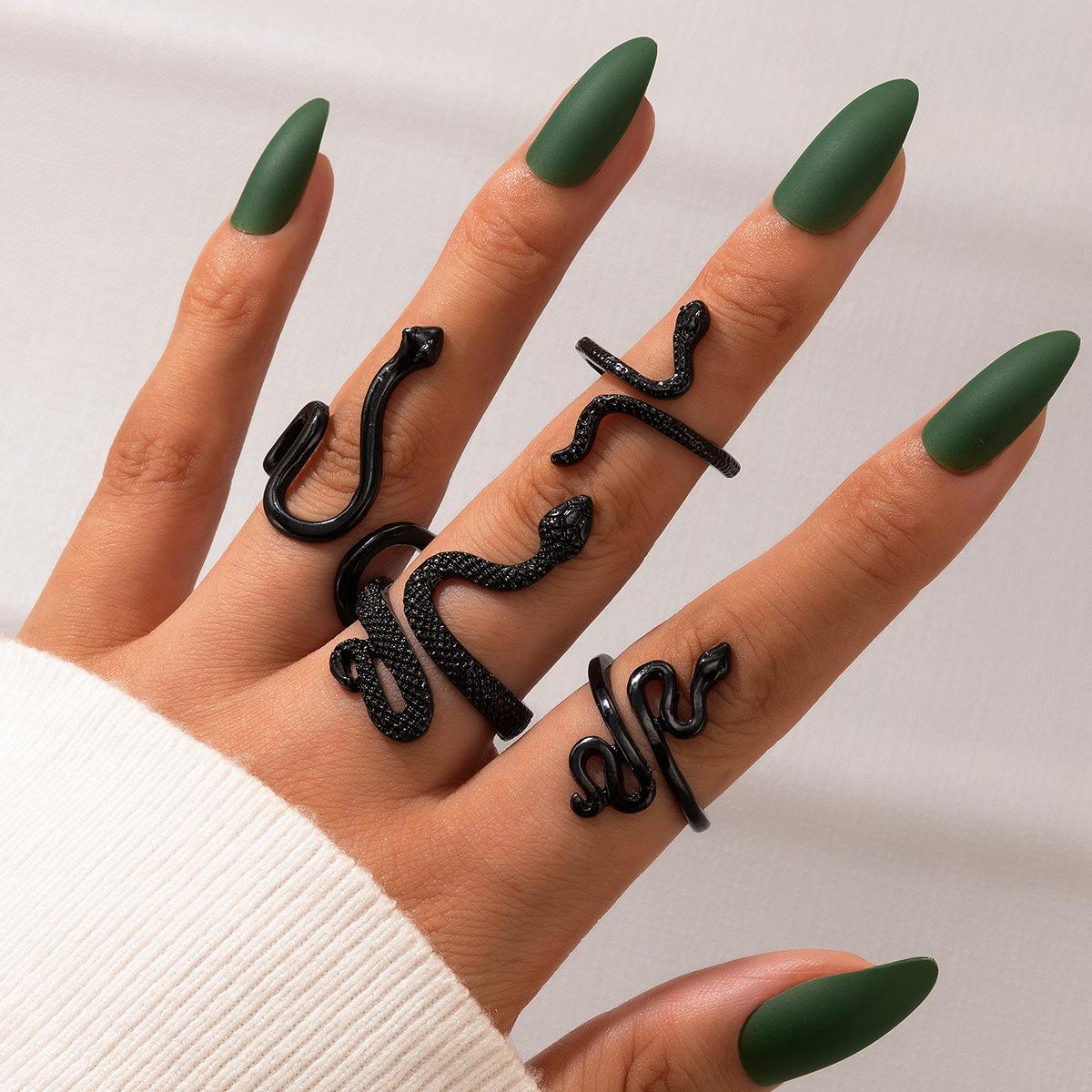 Women's Personalized Retro Snake Animal Variety Of Rings