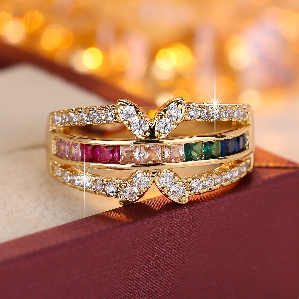 Exquisite Fashion Classic Inlaid Color Zircon Korean Rings