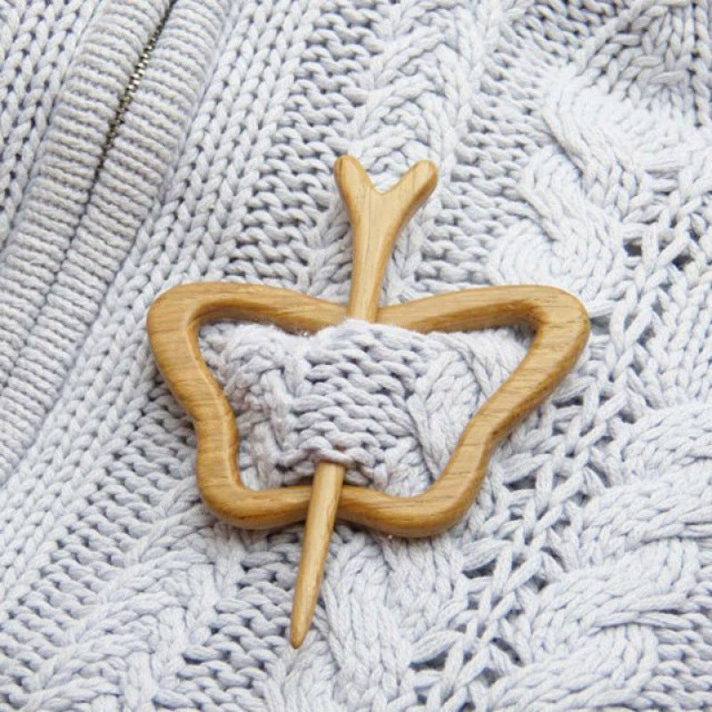 Wooden Brooch Winter Scarf Pin Animal Brooches