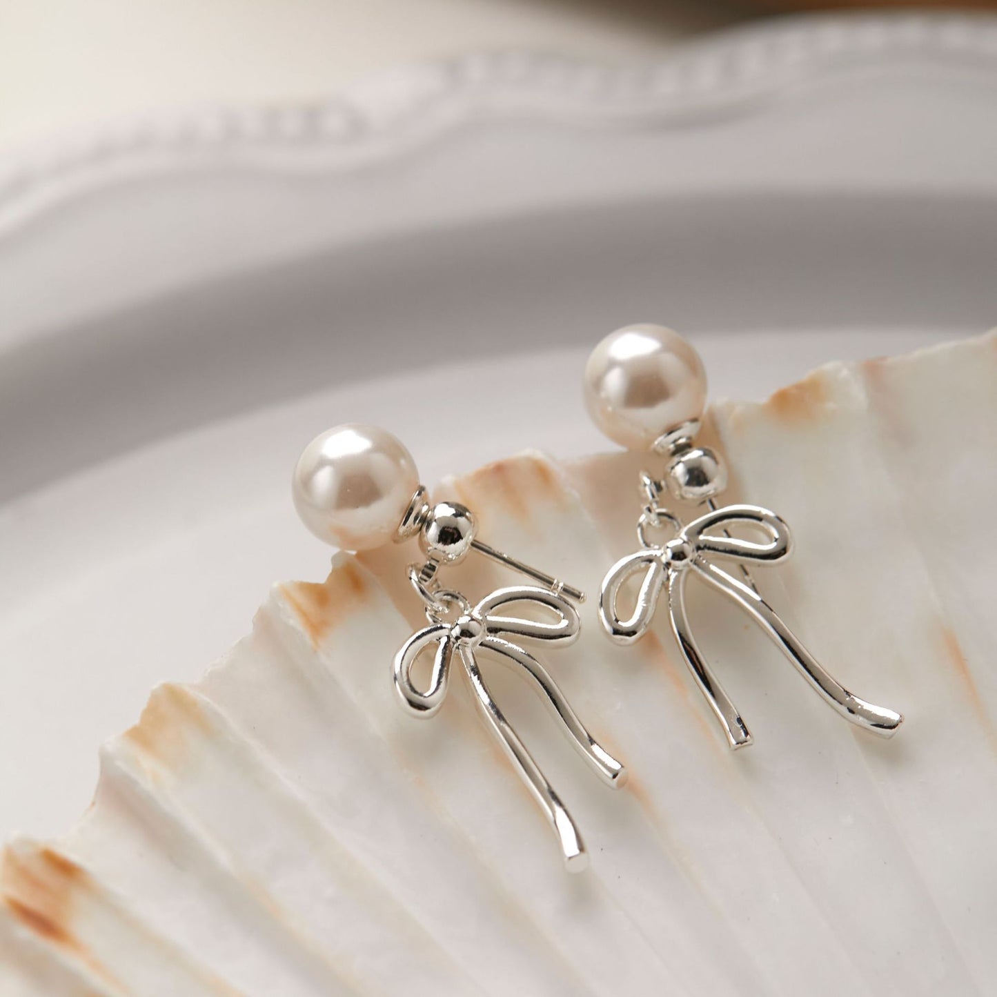 Pearl Bow Ear Clip Without Pierced Ears Super Graceful Earrings