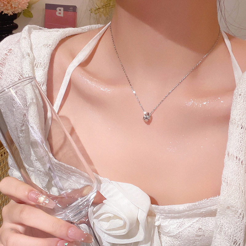 Women's Light Luxury Sier For Design High-grade Fur Fashion Necklaces