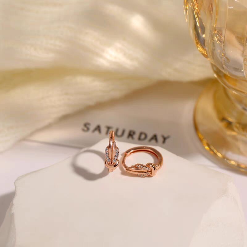 Knotted Circle Ear Clip Trendy Simple Earrings