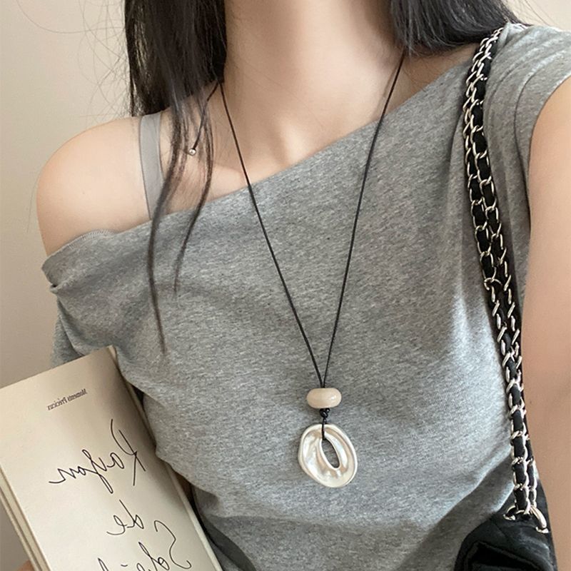 Women's Abstraction Hollow Geometry Wild High-grade Black Leather Necklaces