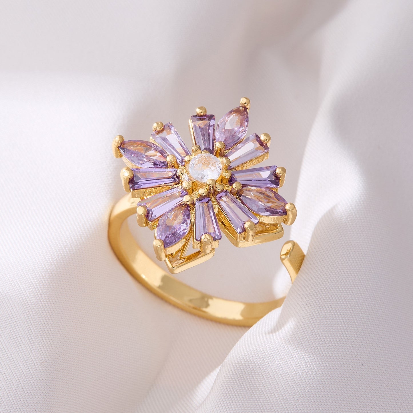 Valentine's Day Gift Flower Zircon Rotatable Ring