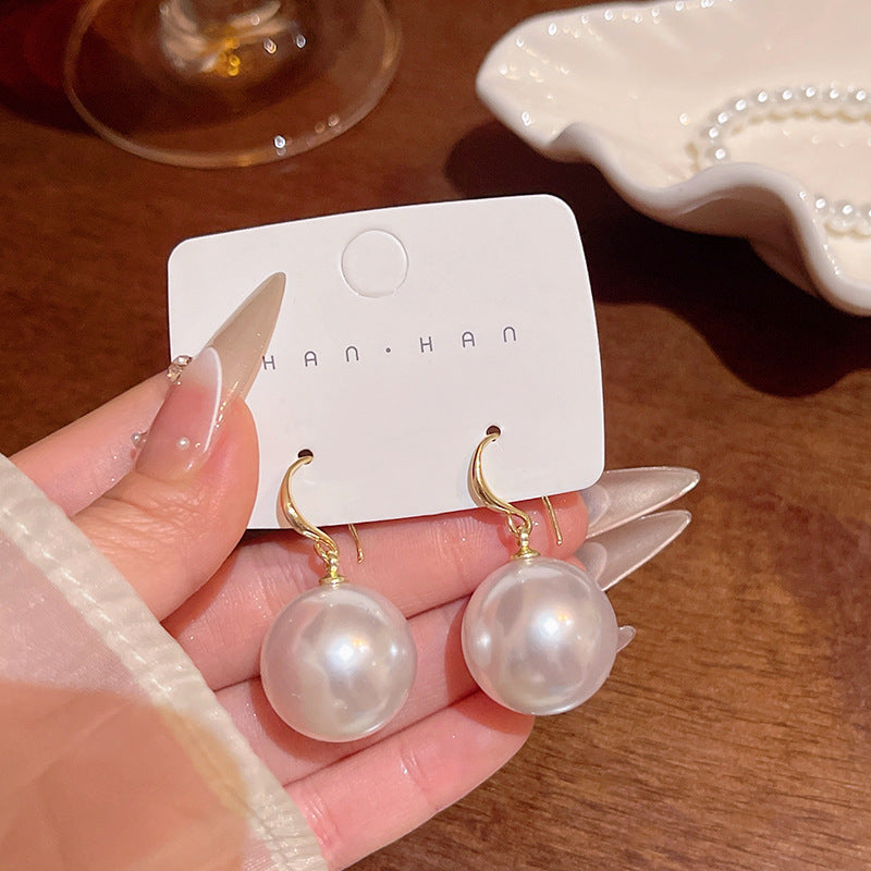 Joker Large Pearl Female Commuter Niche High Stud Earrings