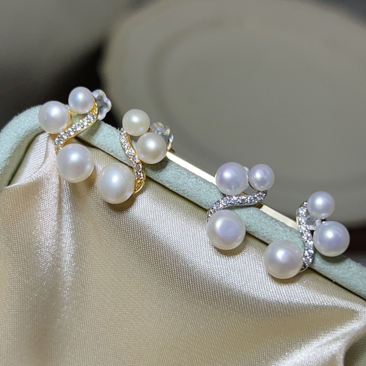 Micro Inlaid Zircon Pearl Tassel Sier Needle Earrings
