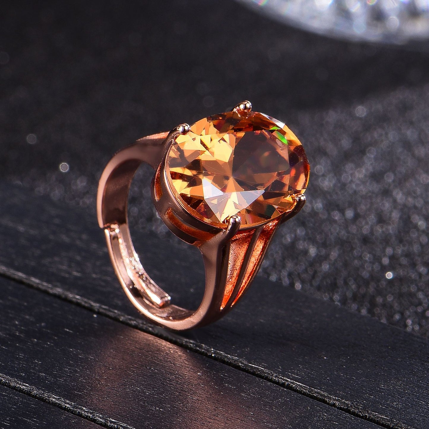 Champagne Zircon Closed Female Rose Gold Rings