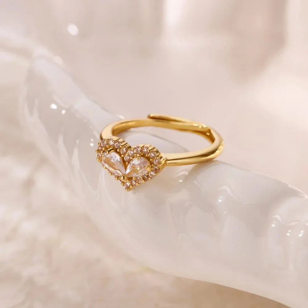 Women's Pink Loving Heart Zircon Gold-plated Starry Border Ring