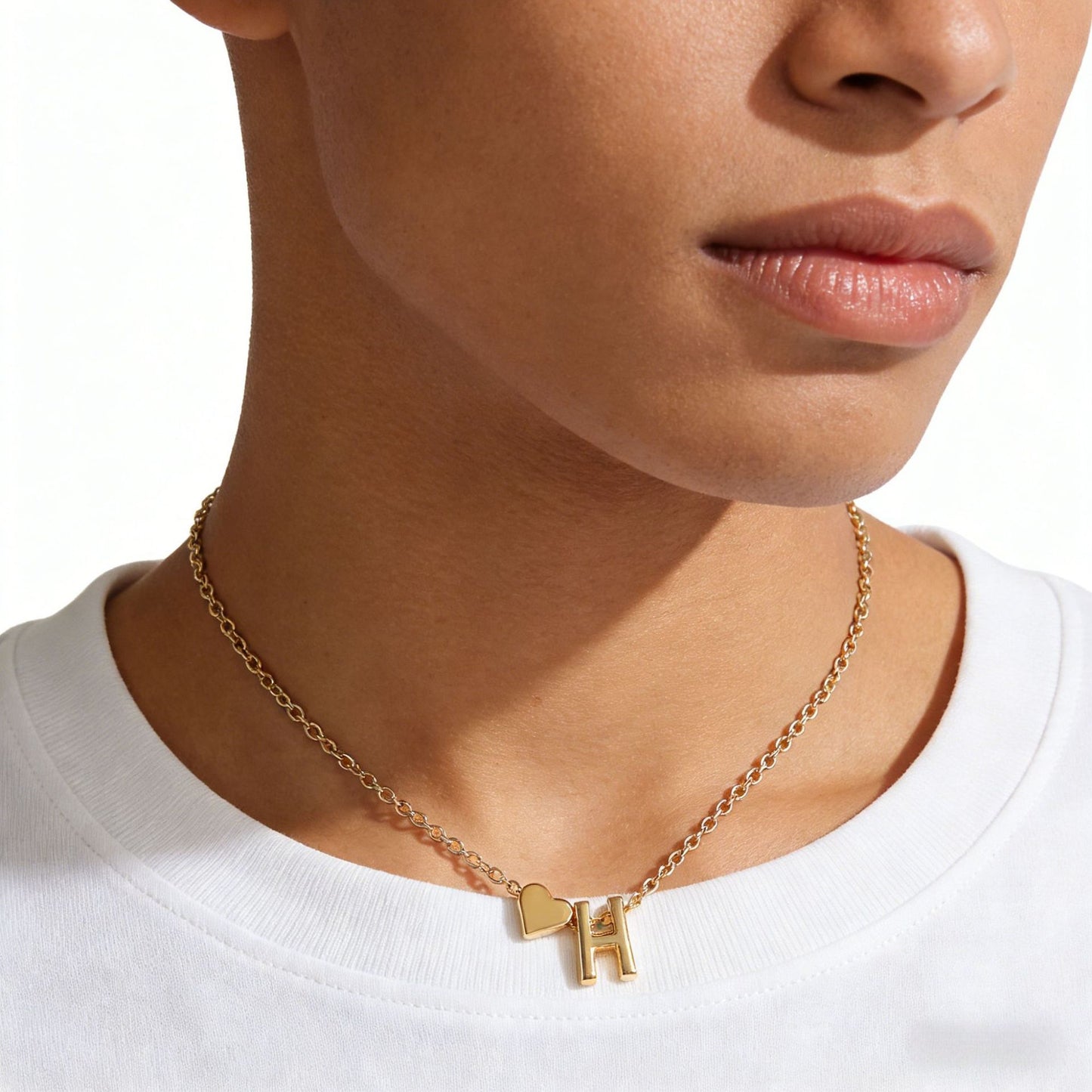 Light Luxury Peach Heart Clavicle Chain Fashion Pendants