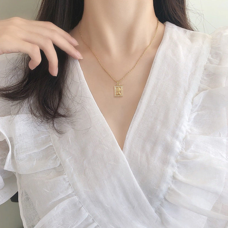 Women's Elegance French Classic Style Clavicle Chain Necklaces
