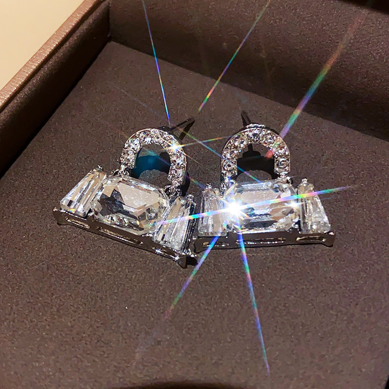 Women's Zircon Flower Light Luxury High-grade Temperament Fashion Earrings