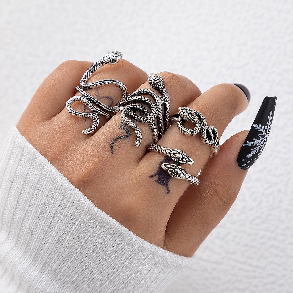 Women's Personalized Retro Snake Animal Variety Of Rings