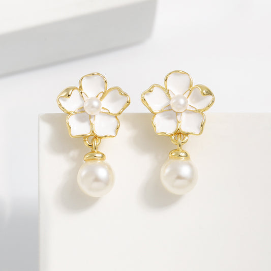 Floras Pearl Exclusive Guardian Flower God Light Luxury Minority Design Earrings