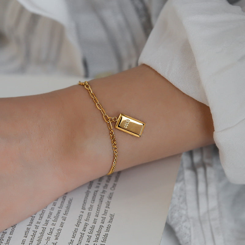 Female Affordable Luxury Fashion High-grade Sense Small Gold Bar Clavicle Necklace